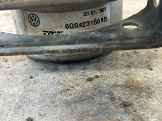 bontott VW POLO IV Kormányszervó Motor (Hidraulikus)