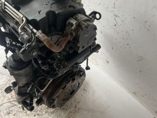 bontott VW POLO IV Motor (Fűzött blokk hengerfejjel)