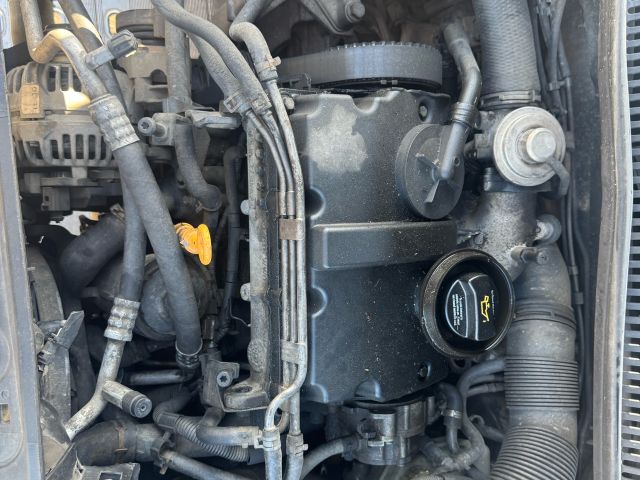 bontott VW POLO IV Motor (Fűzött blokk hengerfejjel)