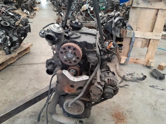 bontott VW POLO IV Motor (Fűzött blokk hengerfejjel)