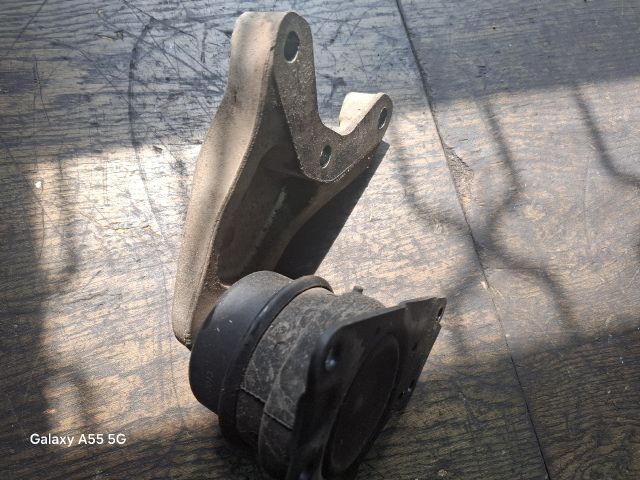 bontott VW POLO IV Motor Tartó Bak (Fém)