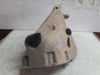 bontott VW POLO IV Motor Tartó Bak (Fém)