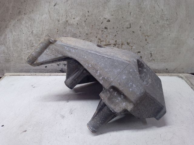 bontott VW POLO IV Motor Tartó Bak (Fém)