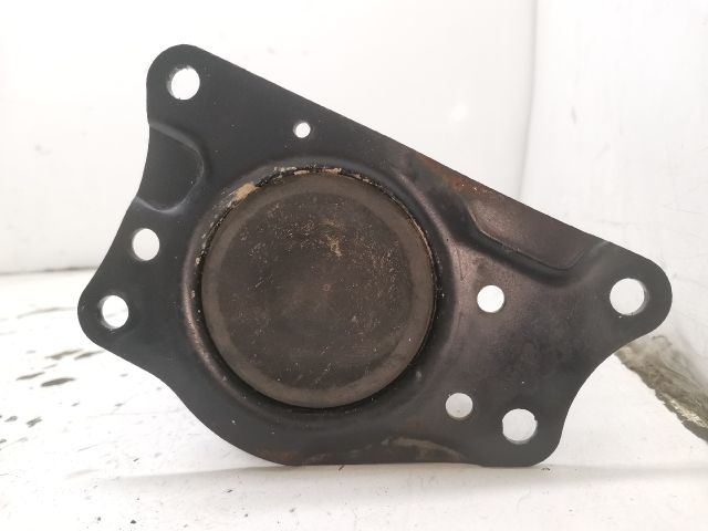 bontott VW POLO IV Motor Tartó Bak (Fém)