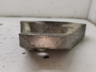 bontott VW POLO IV Motor Tartó Bak (Fém)