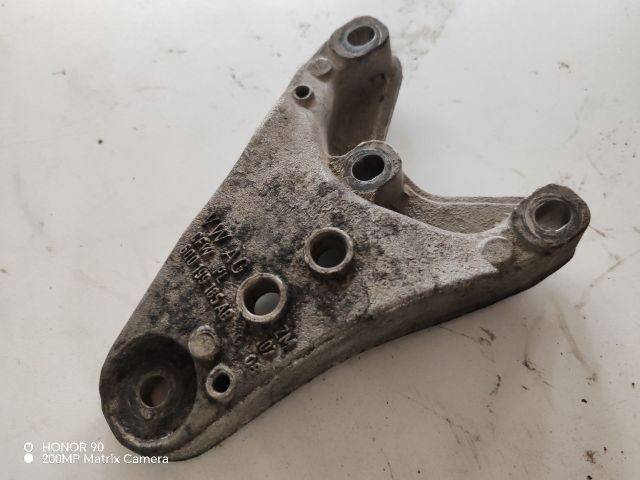 bontott VW POLO IV Motor Tartó Bak (Fém)