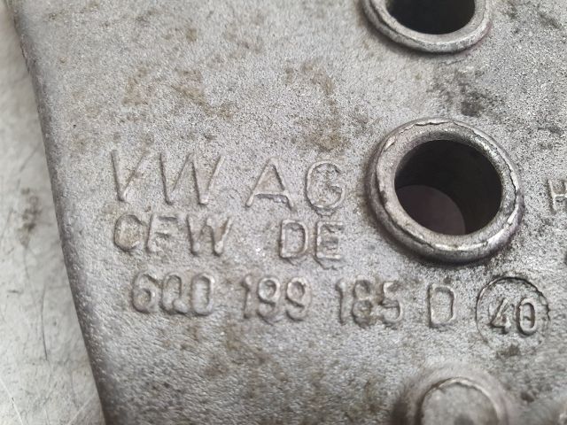 bontott VW POLO IV Motor Tartó Bak (Fém)