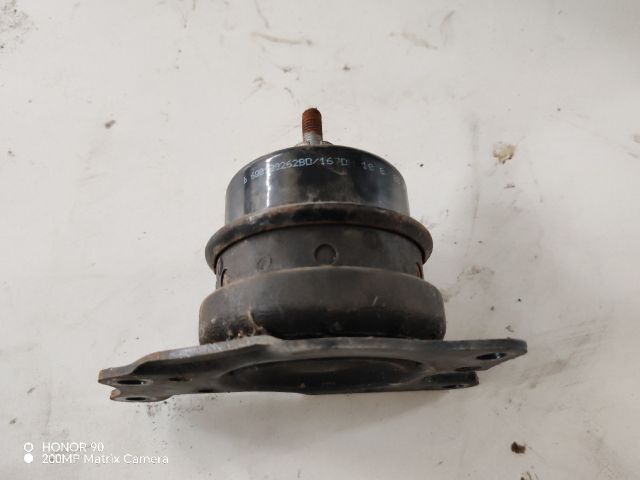 bontott VW POLO IV Motor Tartó Bak Jobb