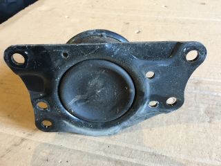 bontott VW POLO IV Motor Tartó Bak Jobb