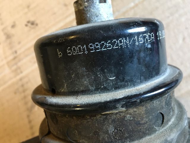 bontott VW POLO IV Motor Tartó Bak Jobb