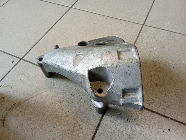 bontott VW POLO IV Motor Tartó Bak (Pozíciófüggetlen)