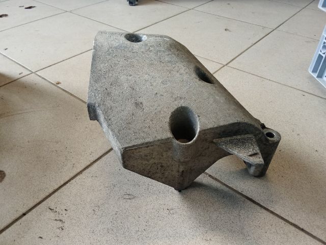 bontott VW POLO IV Motor Tartó Bak (Pozíciófüggetlen)