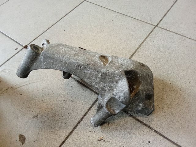 bontott VW POLO IV Motor Tartó Bak (Pozíciófüggetlen)