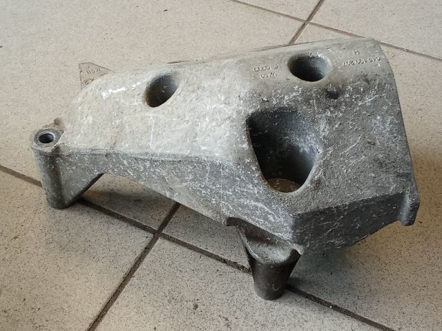 bontott VW POLO IV Motor Tartó Bak (Pozíciófüggetlen)