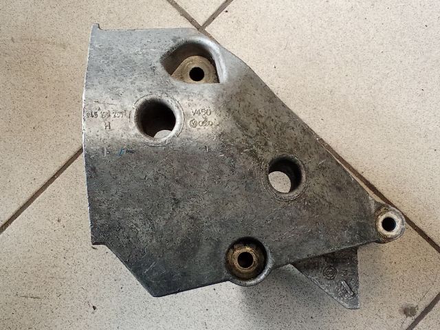 bontott VW POLO IV Motor Tartó Bak (Pozíciófüggetlen)