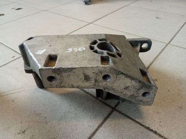 bontott VW POLO IV Motor Tartó Bak (Pozíciófüggetlen)