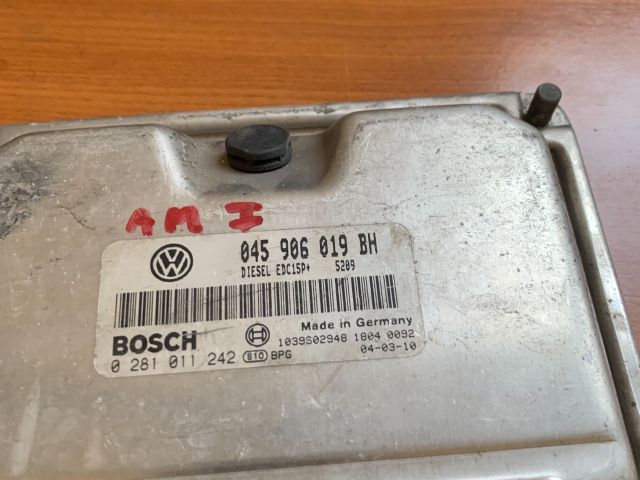 bontott VW POLO IV Motorvezérlő