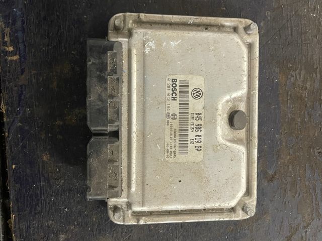 bontott VW POLO IV Motorvezérlő