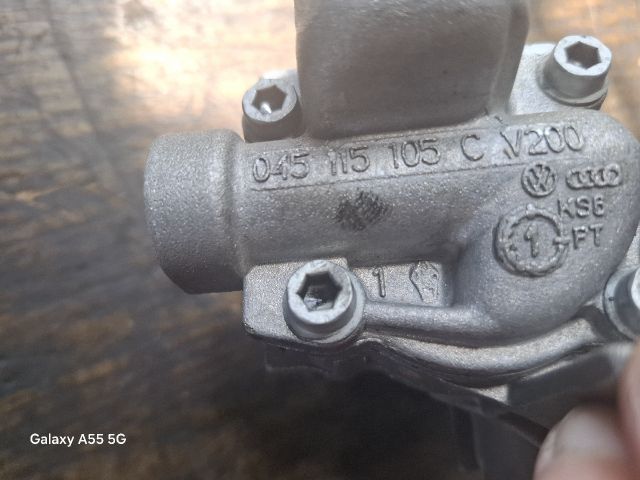 bontott VW POLO IV Olajszivattyú