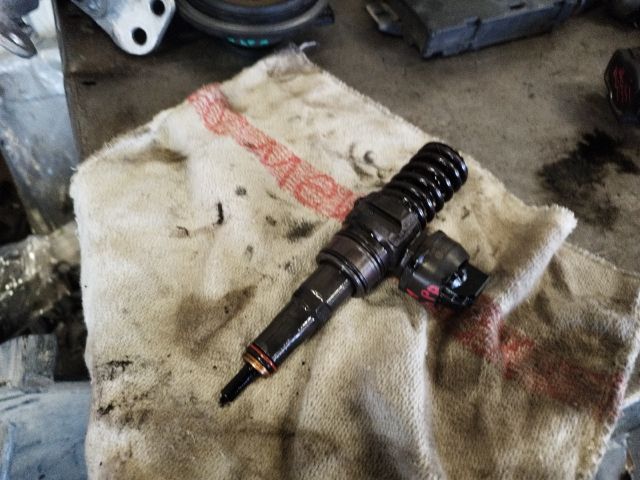 bontott VW POLO IV Porlasztó (1 db)