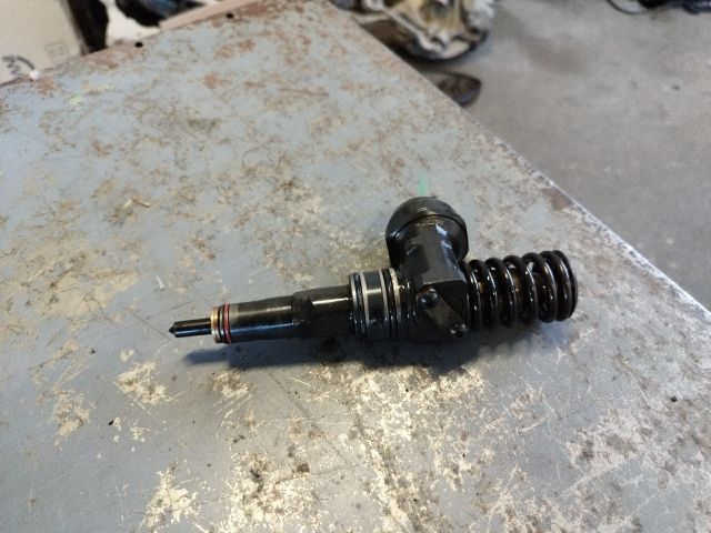 bontott VW POLO IV Porlasztó (1 db)