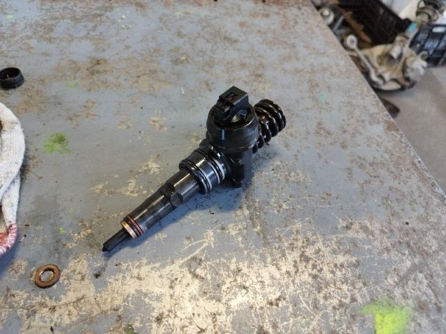 bontott VW POLO IV Porlasztó (1 db)