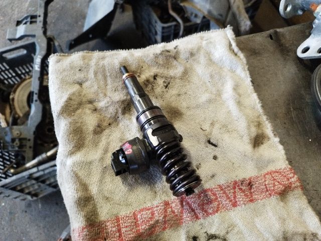 bontott VW POLO IV Porlasztó (1 db)