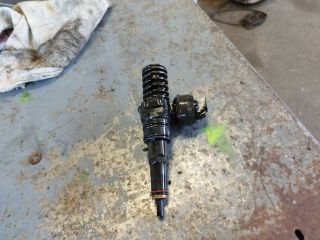 bontott VW POLO IV Porlasztó (1 db)