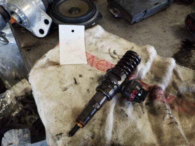 bontott VW POLO IV Porlasztó (1 db)