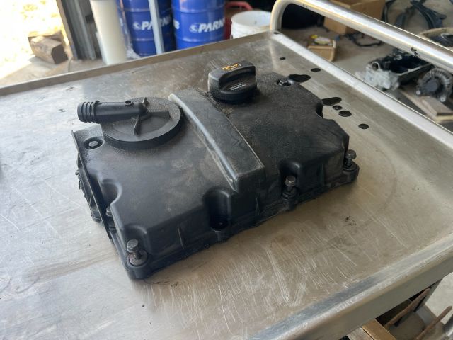 bontott VW POLO IV Szelepfedél