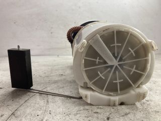 bontott VW POLO IV Üzemanyag Szivattyú