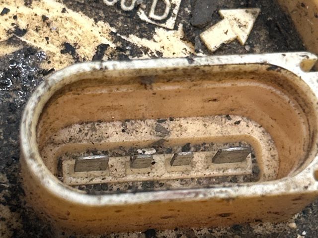 bontott VW POLO IV Üzemanyag Szivattyú