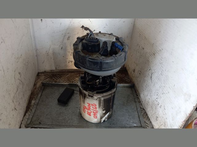 bontott VW POLO IV Üzemanyag Szivattyú