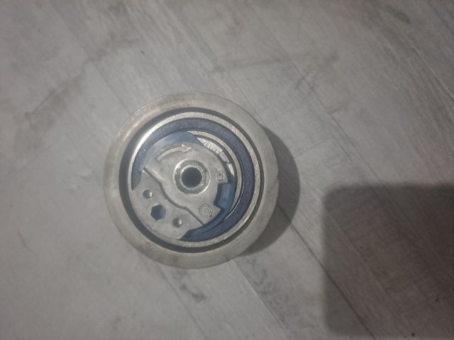 bontott VW POLO IV Vezérlés Lánc / Szíj Feszítő Görgő