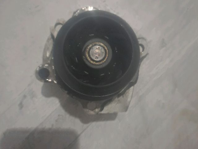 bontott VW POLO IV Vízpumpa