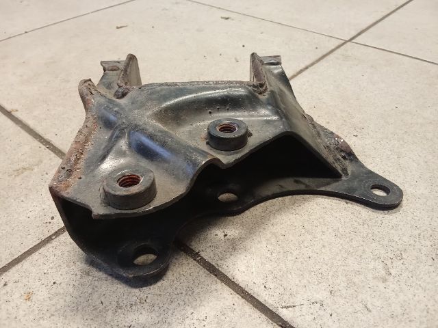 bontott VW POLO IV Váltó Tartó Bak (Pozíciófüggetlen)