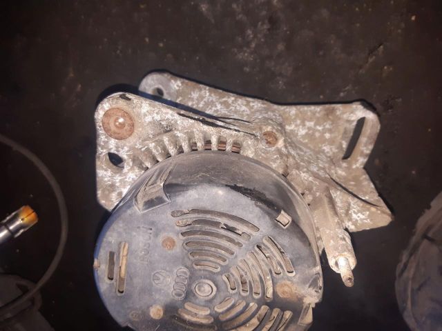 bontott VW POLO IV Generátor