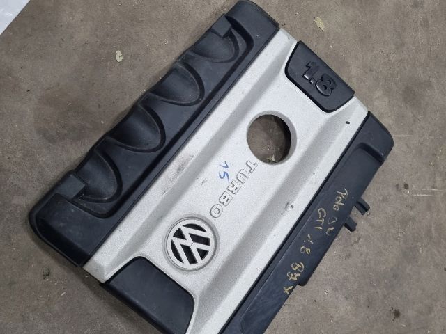 bontott VW POLO IV Felső Motorburkolat