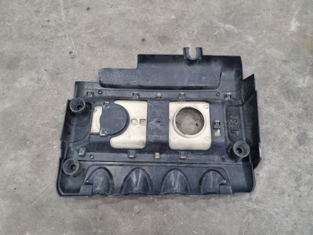 bontott VW POLO IV Felső Motorburkolat