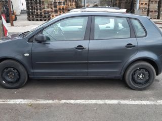 bontott VW POLO IV Bal hátsó Rugó