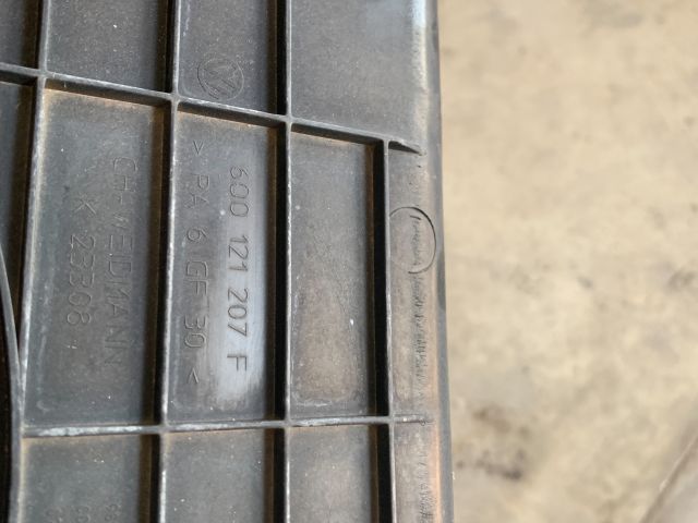 bontott VW POLO IV Hűtőventilátor Keret