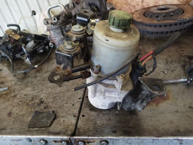 bontott VW POLO IV Kormányszervó Motor (Hidraulikus)