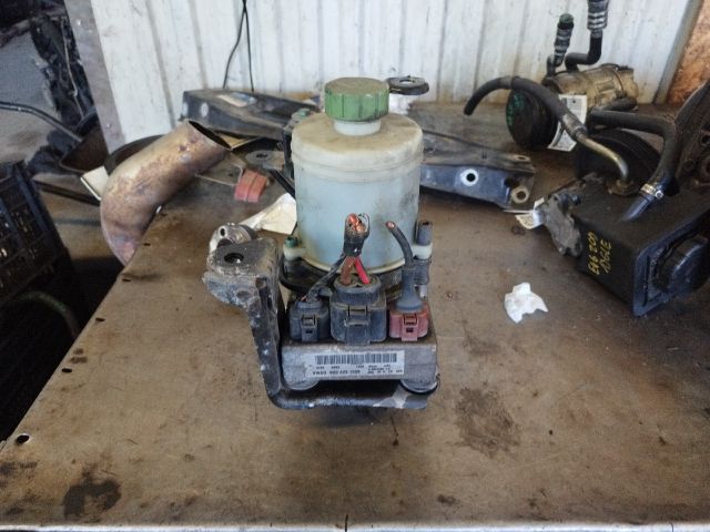 bontott VW POLO IV Kormányszervó Motor (Hidraulikus)