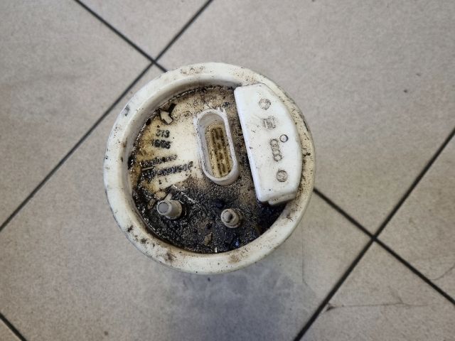 bontott VW POLO IV Üzemanyag Szivattyú