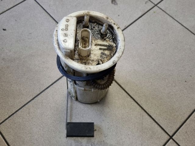 bontott VW POLO IV Üzemanyag Szivattyú