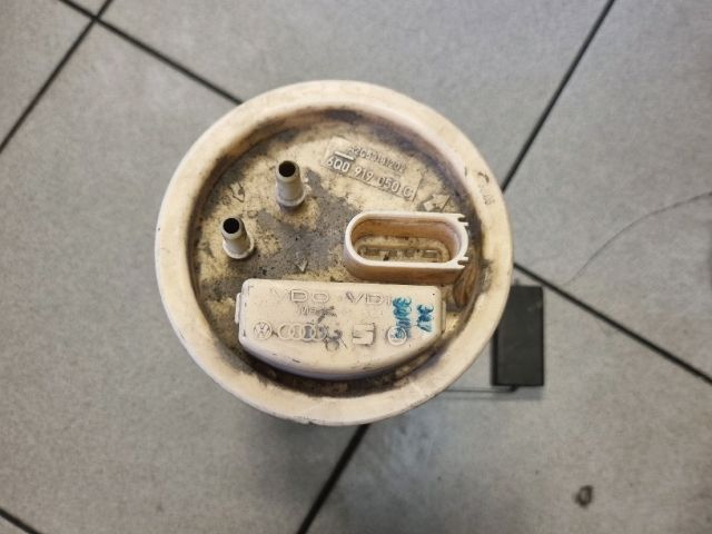 bontott VW POLO IV Üzemanyag Szivattyú