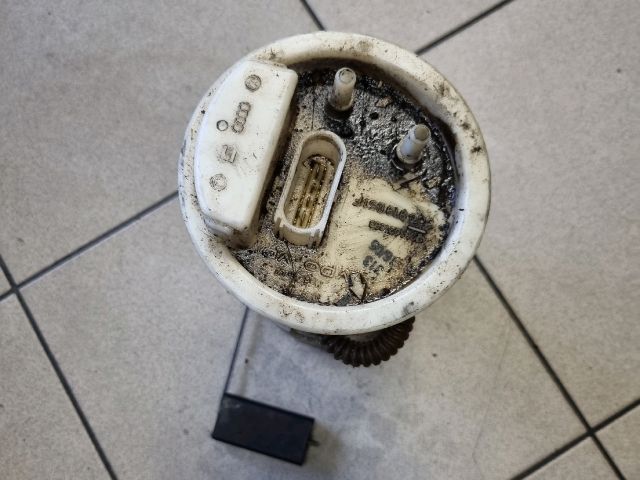 bontott VW POLO IV Üzemanyag Szivattyú