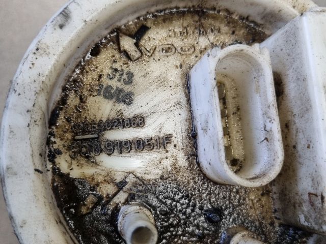 bontott VW POLO IV Üzemanyag Szivattyú