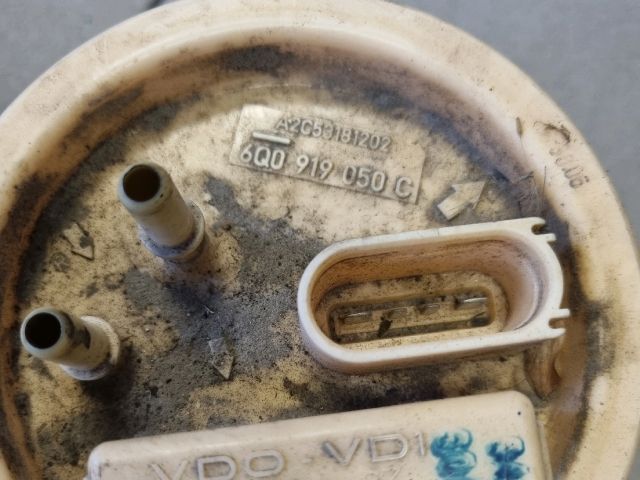 bontott VW POLO IV Üzemanyag Szivattyú