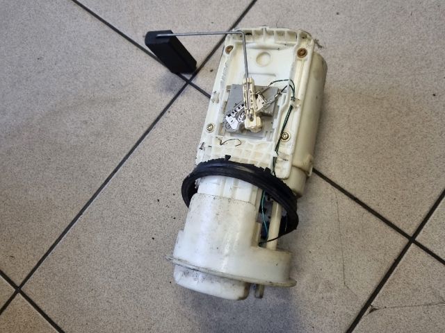 bontott VW POLO IV Üzemanyag Szivattyú